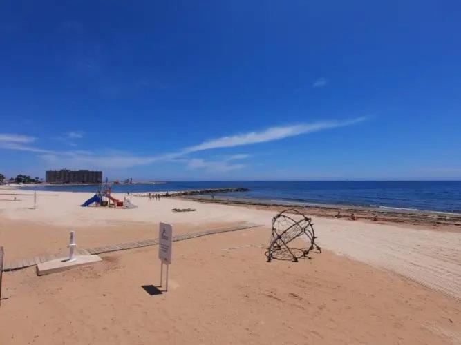 Amazing Penthouse On The Beach, Sea Views, Wifi, Airconditioning And Parking Торрев'єха Екстер'єр фото