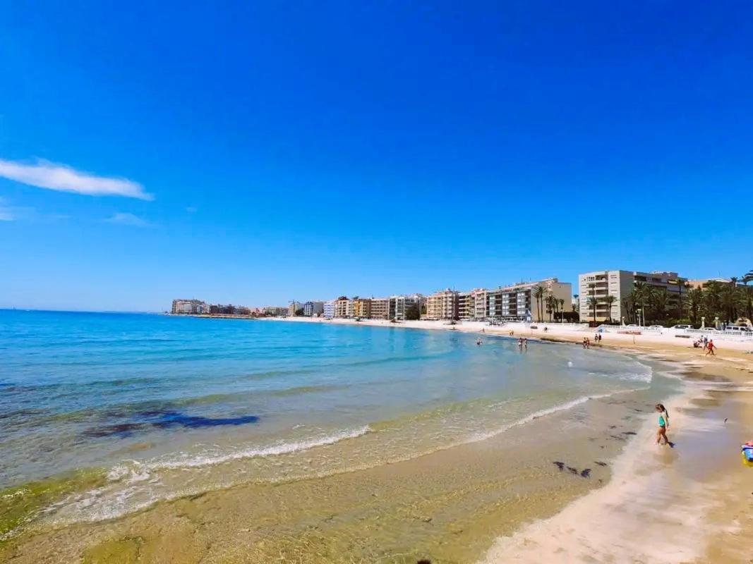 Amazing Penthouse On The Beach, Sea Views, Wifi, Airconditioning And Parking Торрев'єха Екстер'єр фото
